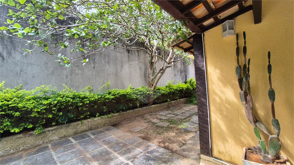 Casa à venda com 5 quartos, sendo 4 suítes,  em Geribá, Armação dos Búzios, RJ