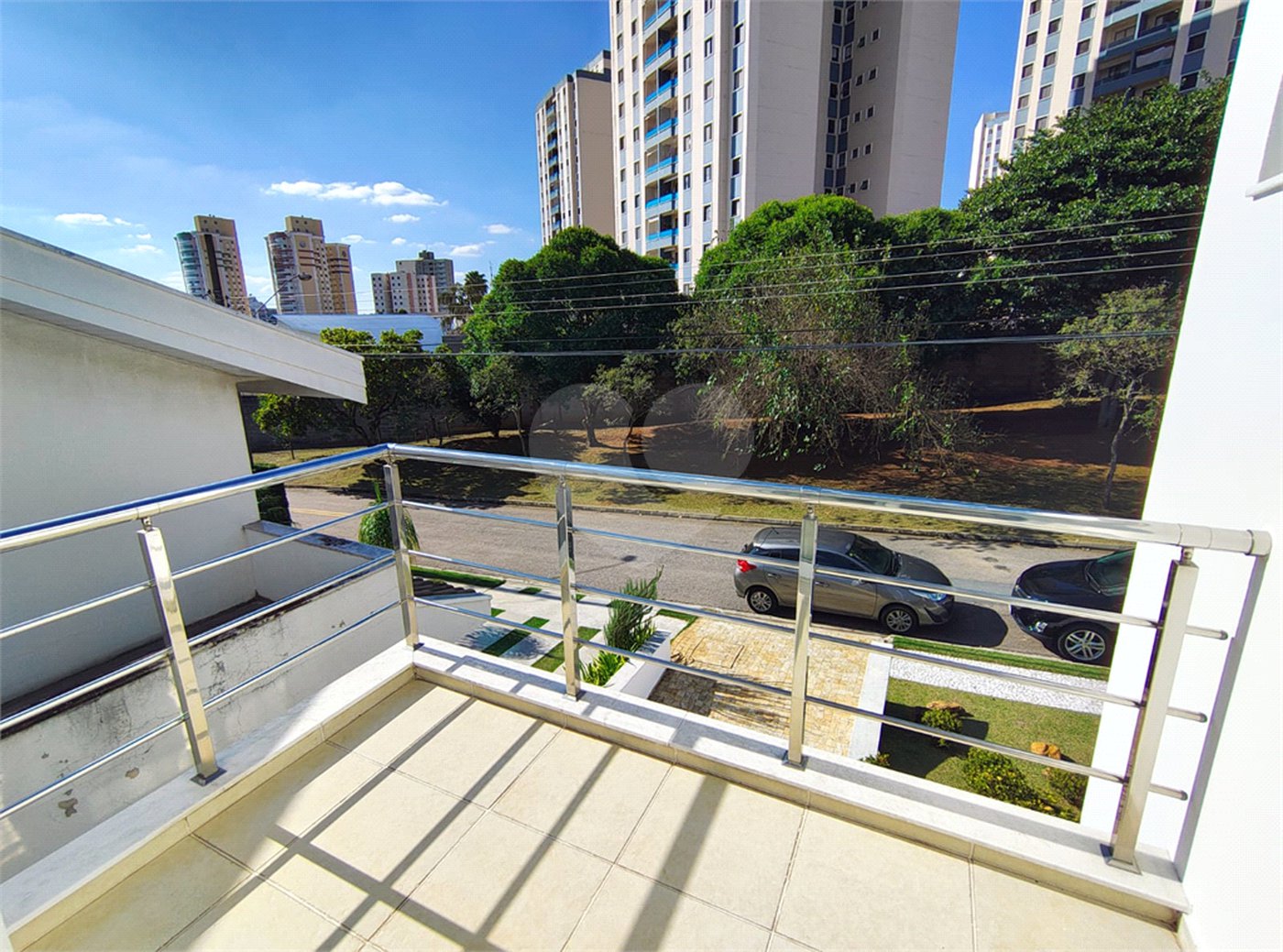 Casa à venda ou para alugar com 4 suítes no condomínio Quinta das Laranjeiras, Jundiaí - SP