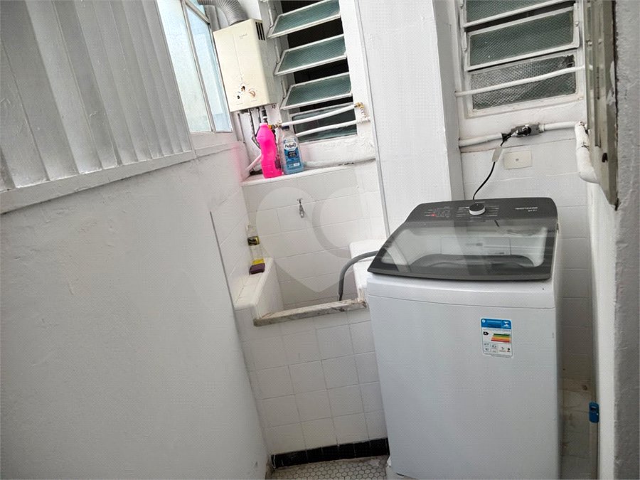 Apartamento à venda com 2 quartos, sendo 1 suíte, em Lagoa, Rio de Janeiro, RJ
