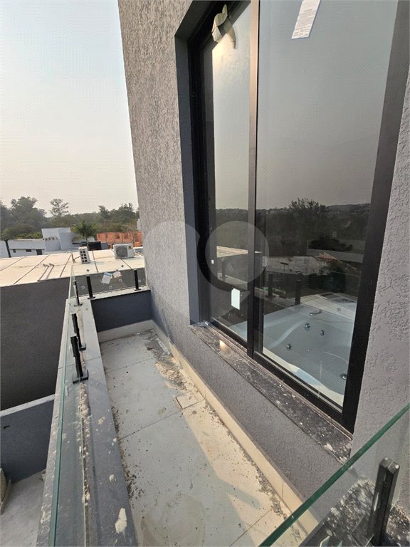 Casa à venda com 4 quartos, sendo 3 suítes, no condomínio Alphaville Nova Esplanada 4, Votorantim - SP