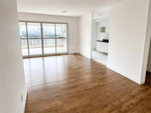 Apartamento à venda com 3 suítes em Vila Cruzeiro, São Paulo, SP