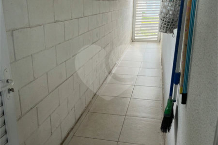 Casa à venda com 3 quartos no condomínio Jd Rebelato, Cotia - SP