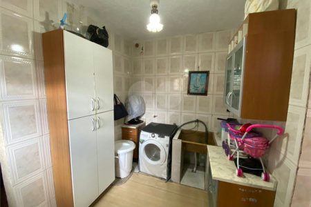 Casa à venda com 3 quartos em Jardim Santa Helena, Poá, SP