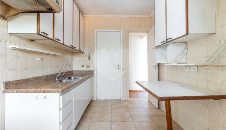 Apartamento à venda com 3 quartos, sendo 1 suíte,  em Brooklin, São Paulo, SP
