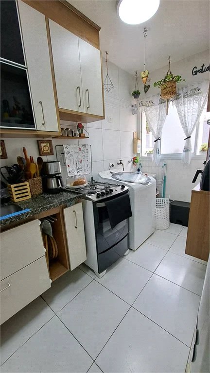 Casa à venda com 3 quartos, sendo 1 suíte, no condomínio Moradas do Horto, São Paulo - SP