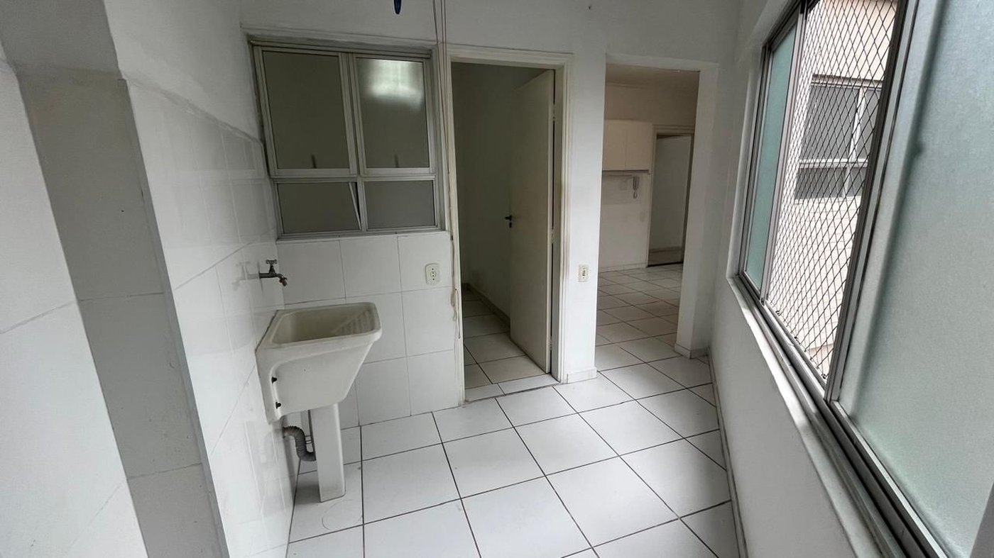 Apartamento com 2 dormitórios à venda, 90 m² por R$ 560.000,00 - Gonzaga - Santos/SP