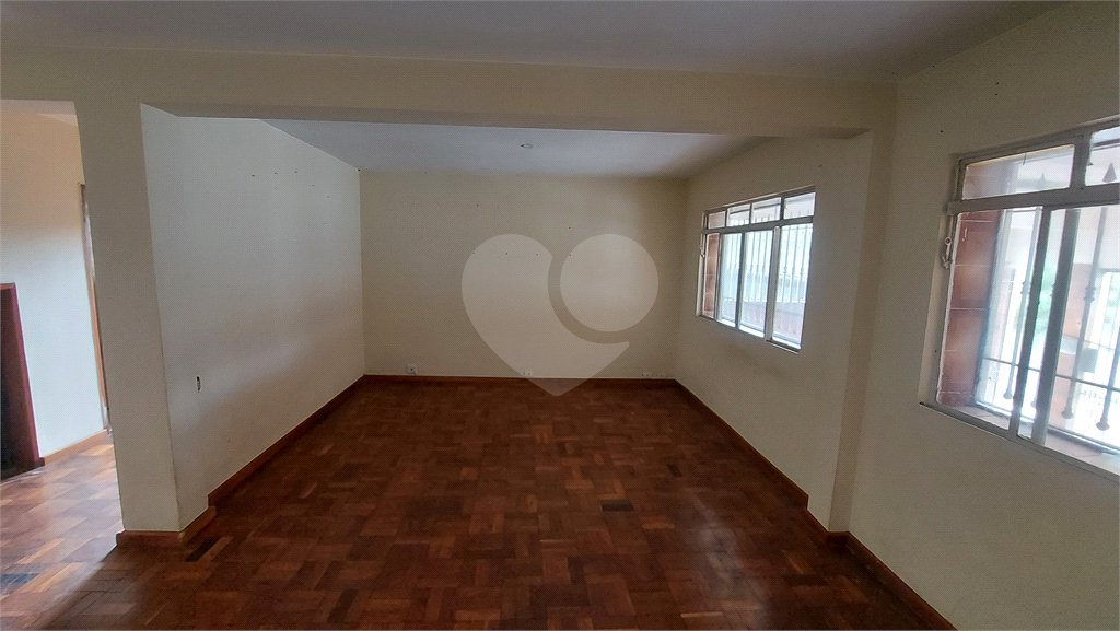 Sobrado à venda com 4 quartos, sendo 1 suíte,  em Vila Guarani (z Sul), São Paulo, SP
