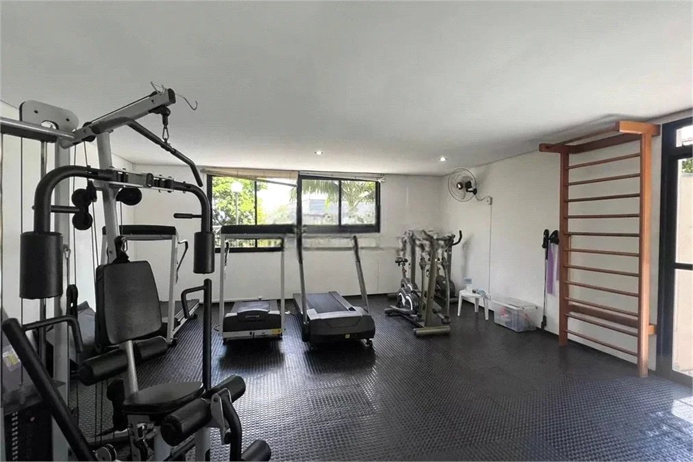 Apartamento à venda com 3 quartos, sendo 1 suíte, em Vila Madalena, São Paulo, SP