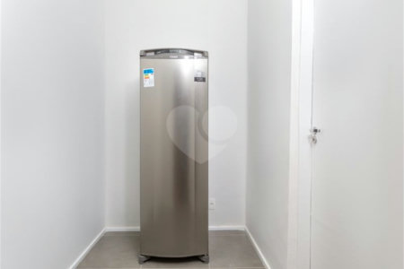 Apartamento à venda com 4 quartos, sendo 1 suíte, em Pinheiros, São Paulo, SP