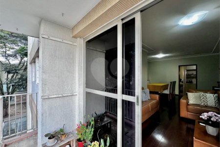 Apartamento à venda com 3 quartos, sendo 1 suíte, em Vila Sofia, São Paulo, SP