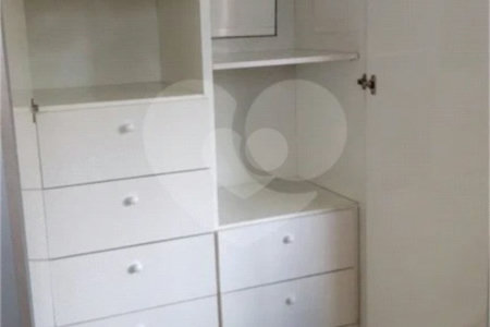 Apartamento à venda com 2 quartos, sendo 1 suíte,  em Parque Ipê, São Paulo, SP