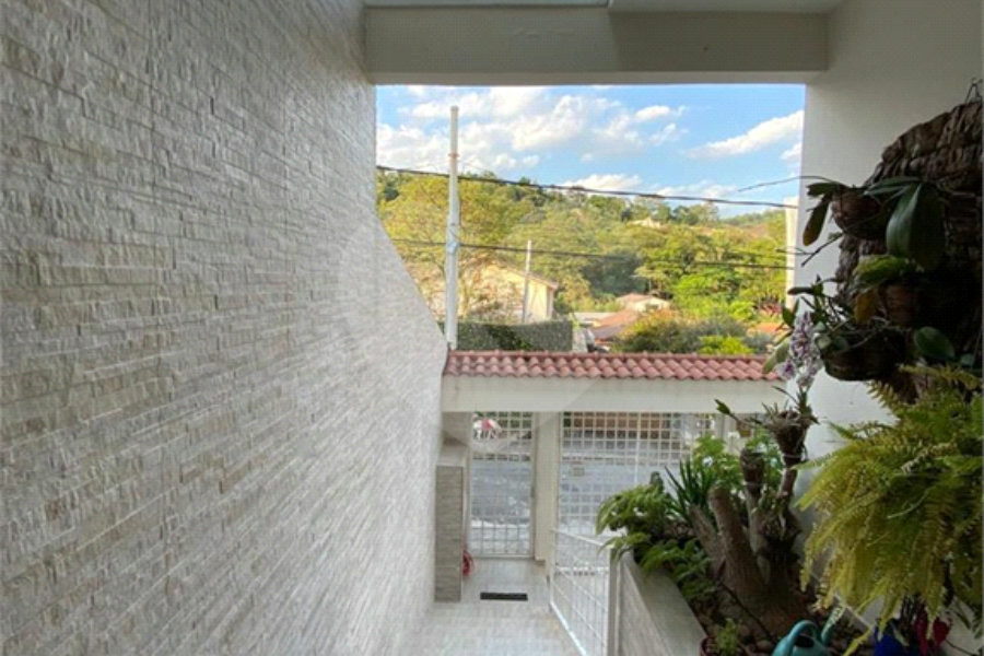 Sobrado à venda com 3 quartos, sendo 1 suíte, em Horto Florestal, São Paulo, SP