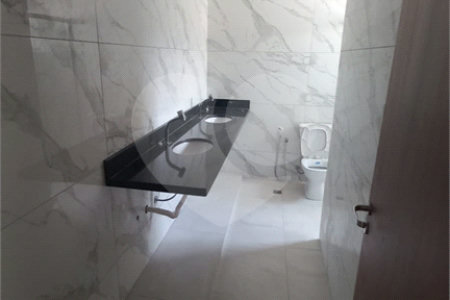 Casa para alugar com 3 quartos, sendo 1 suíte,  em Paraíso do Morumbi, São Paulo, SP