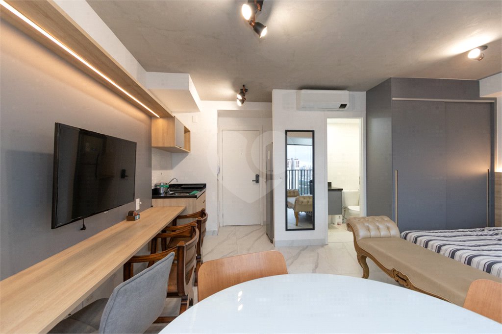 Apartamento à venda ou para alugar com 1 quarto em Vila Pompéia, São Paulo, SP