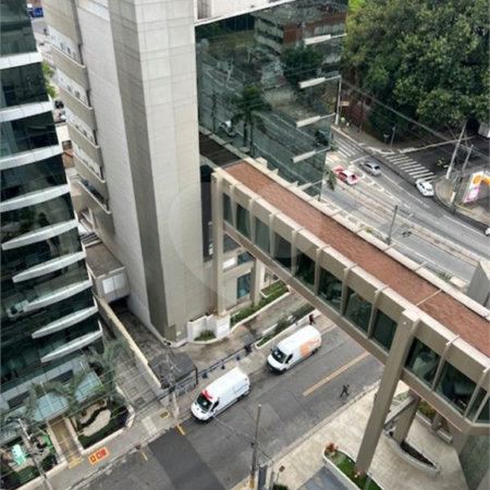 Apartamento à venda com 2 quartos, sendo 1 suíte, em Vila Olímpia, São Paulo, SP