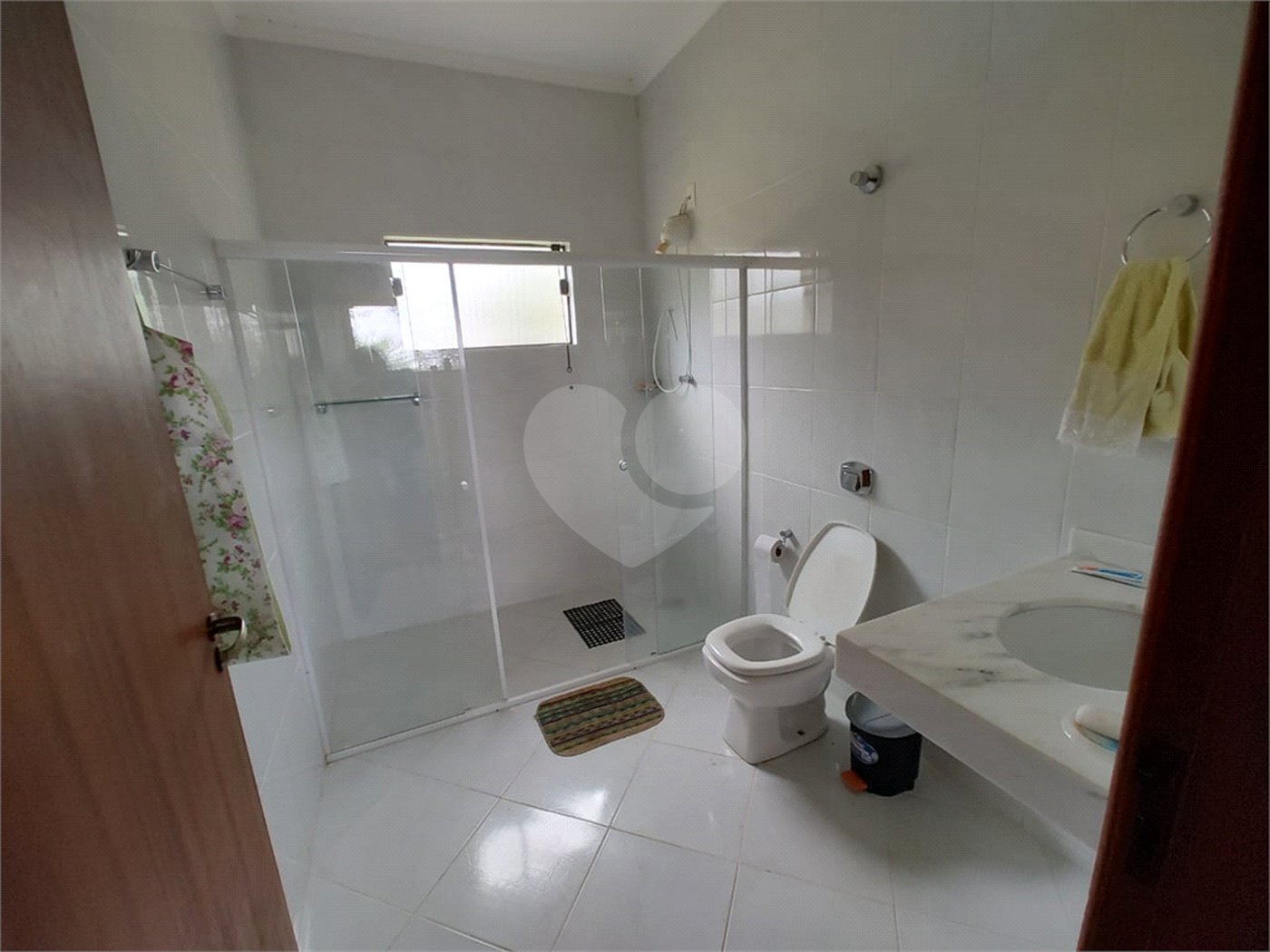 Chácara à venda com 3 quartos, sendo 1 suíte, em Bairro do Machadinho, Angatuba, SP