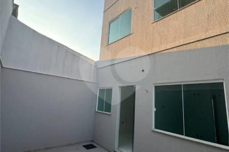 Casa à venda com 4 quartos, sendo 1 suíte, em Inhoaíba, Rio de Janeiro, RJ