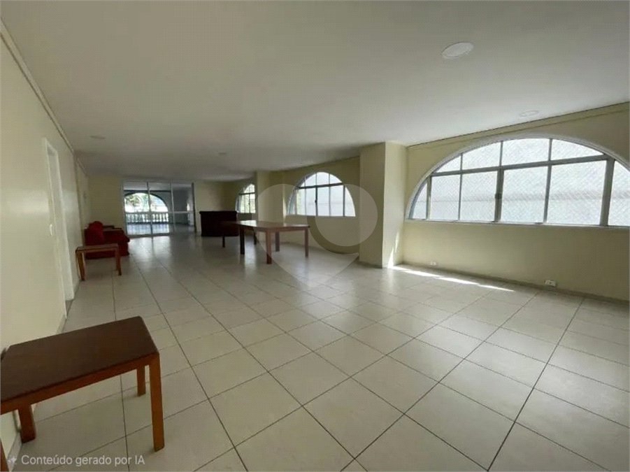 Apartamento à venda com 4 quartos, sendo 1 suíte, em Lagoa, Rio de Janeiro, RJ