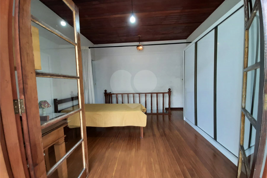 Sobrado à venda com 5 quartos, sendo 1 suíte, em Santana, São Paulo, SP