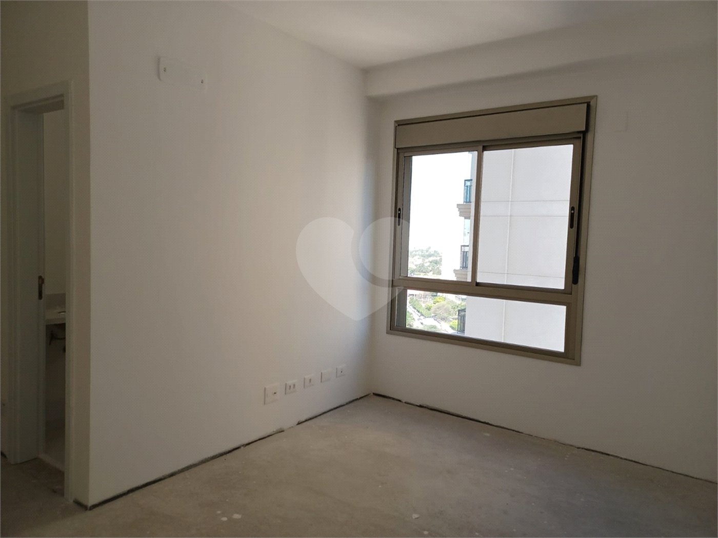 Apartamento à venda com 4 suítes em Real Parque, São Paulo, SP