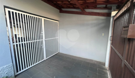 Casa à venda com 2 quartos em Jardim Fogaça, Itapetininga, SP