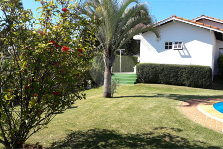 Casa à venda com 4 quartos, sendo 2 suítes, no condomínio Monte Belo, Salto - SP