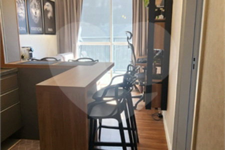Apartamento à venda ou para alugar com 1 suíte em República, São Paulo, SP