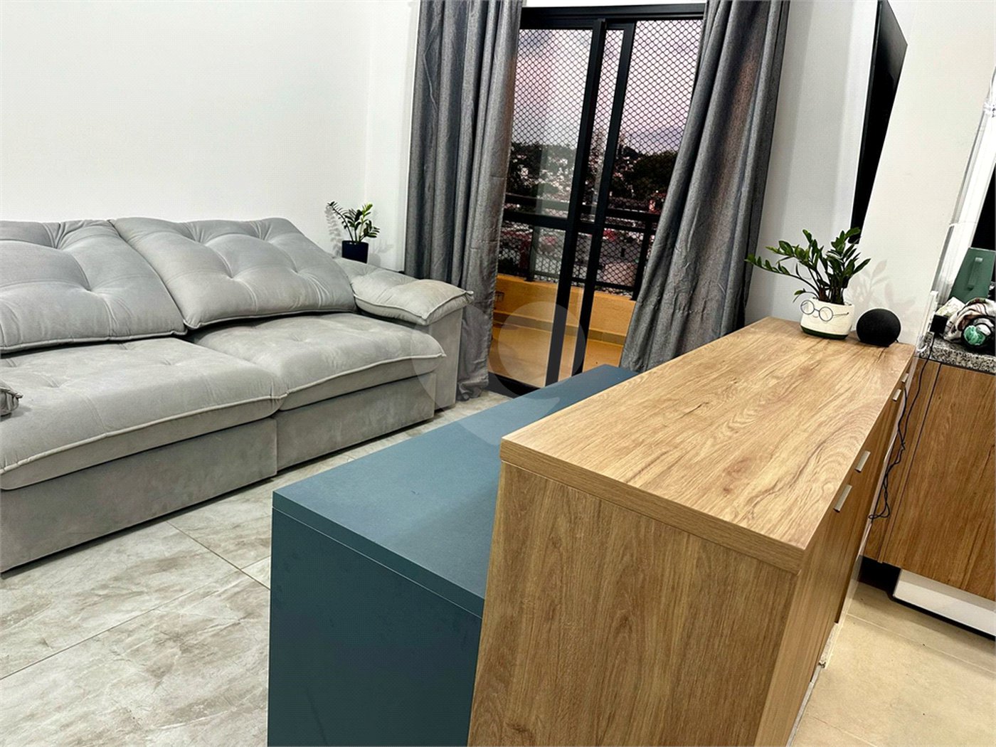 Apartamento à venda com 2 quartos, sendo 1 suíte,  no Centro, Mogi das Cruzes, SP