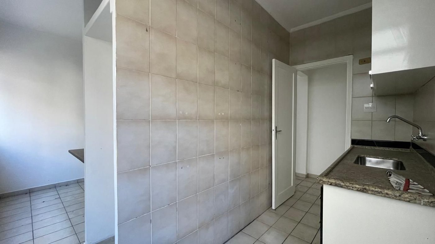 Apartamento com 2 dormitórios à venda, 73 m² por R$ 490.000,00 - Gonzaga - Santos/SP