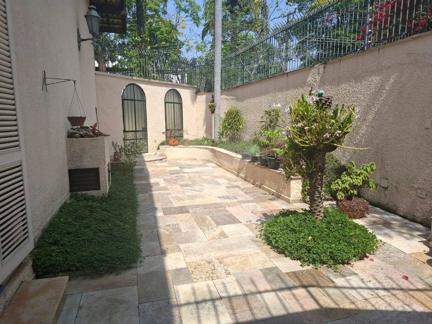 Casa à venda com 5 quartos, sendo 3 suítes,  em Alto da Boa Vista, São Paulo, SP