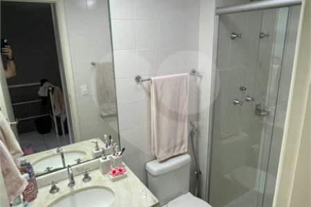Casa à venda ou para alugar com 3 quartos, sendo 1 suíte, no condomínio Liberty Village, São Paulo - SP