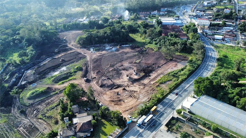 Terreno à venda no condomínio Loteamento Vale Suiço, Mogi das Cruzes - SP
