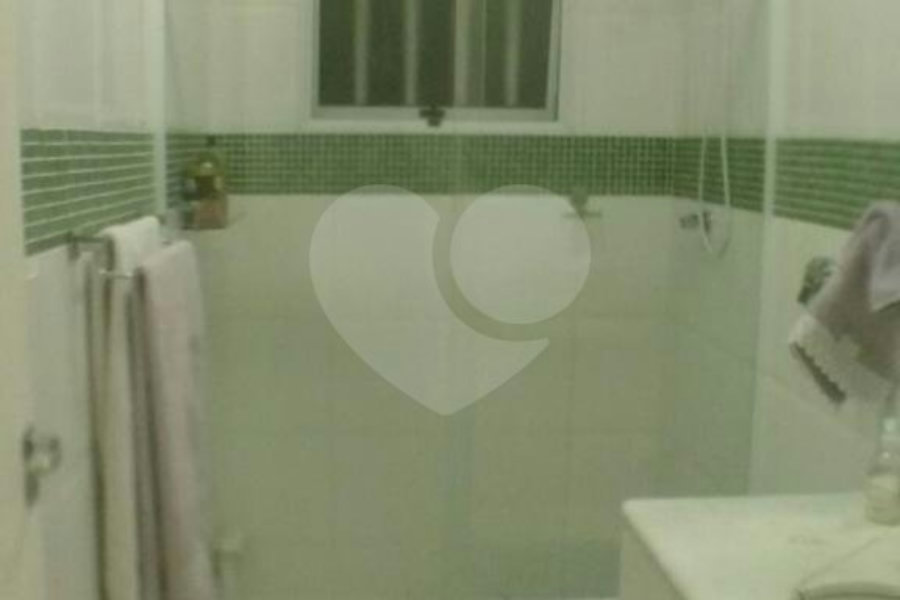 Sobrado à venda com 3 quartos, sendo 1 suíte, em Vila Mazzei, São Paulo, SP
