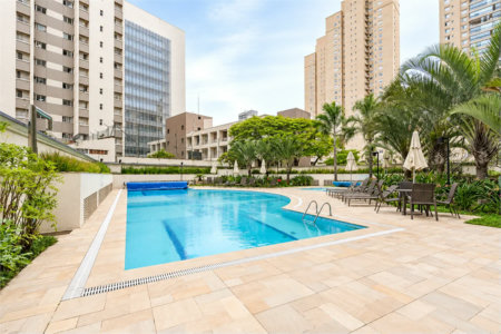 Apartamento à venda com 3 quartos, sendo 1 suíte,  em Jardim das Acácias, São Paulo, SP