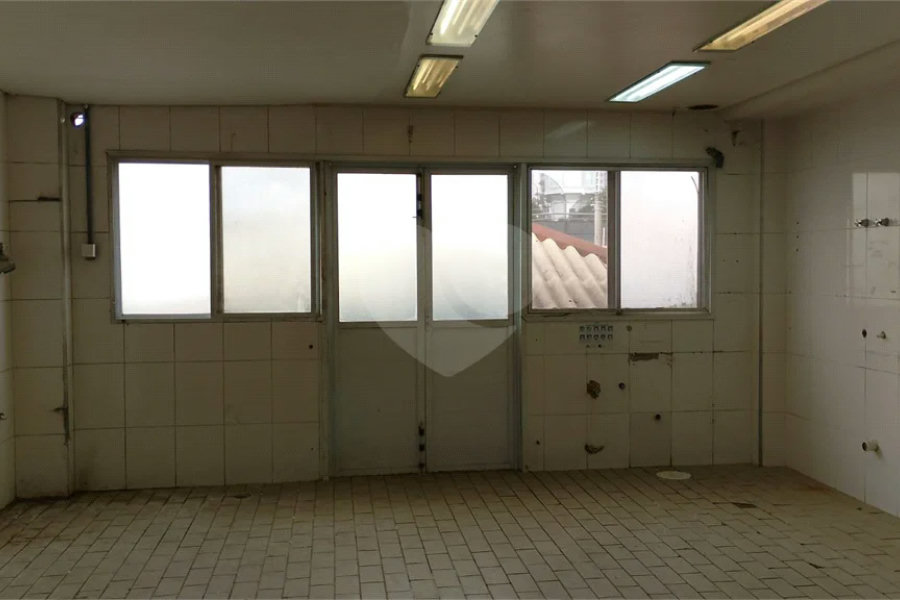 Prédio Comercial à Venda na Mooca – 394 m² de Área Construída