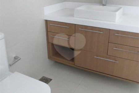 Apartamento à venda com 4 quartos, sendo 1 suíte, em Chácara Inglesa, São Paulo, SP