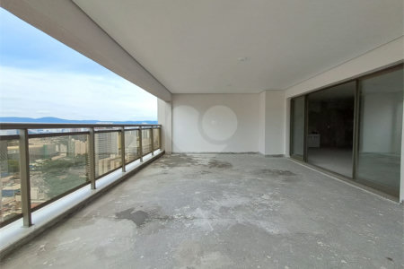 Apartamento à venda com 3 suítes em Perdizes, São Paulo, SP