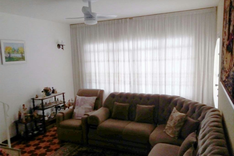 Sobrado à venda com 3 quartos, sendo 1 suíte, em Tremembé, São Paulo, SP