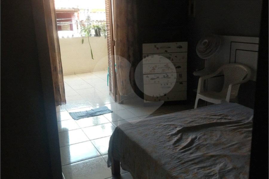 Sobrado à venda com 2 quartos em Tremembé, São Paulo, SP