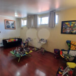 Sobrado à venda com 4 quartos, sendo 2 suítes, em Jardim Leonor, São Paulo, SP