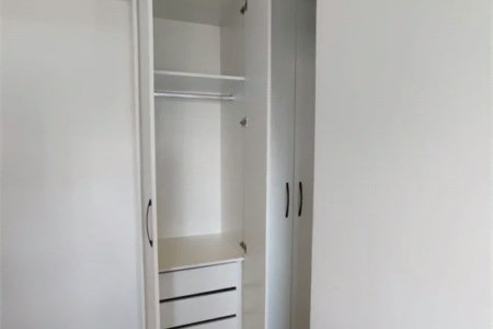 Apartamento à venda com 2 quartos, sendo 1 suíte,  em Jardim das Acácias, São Paulo, SP