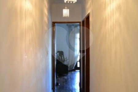 Casa à venda com 3 quartos, sendo 1 suíte, no condomínio Travessa Cacique Apoena,493, São Paulo - SP