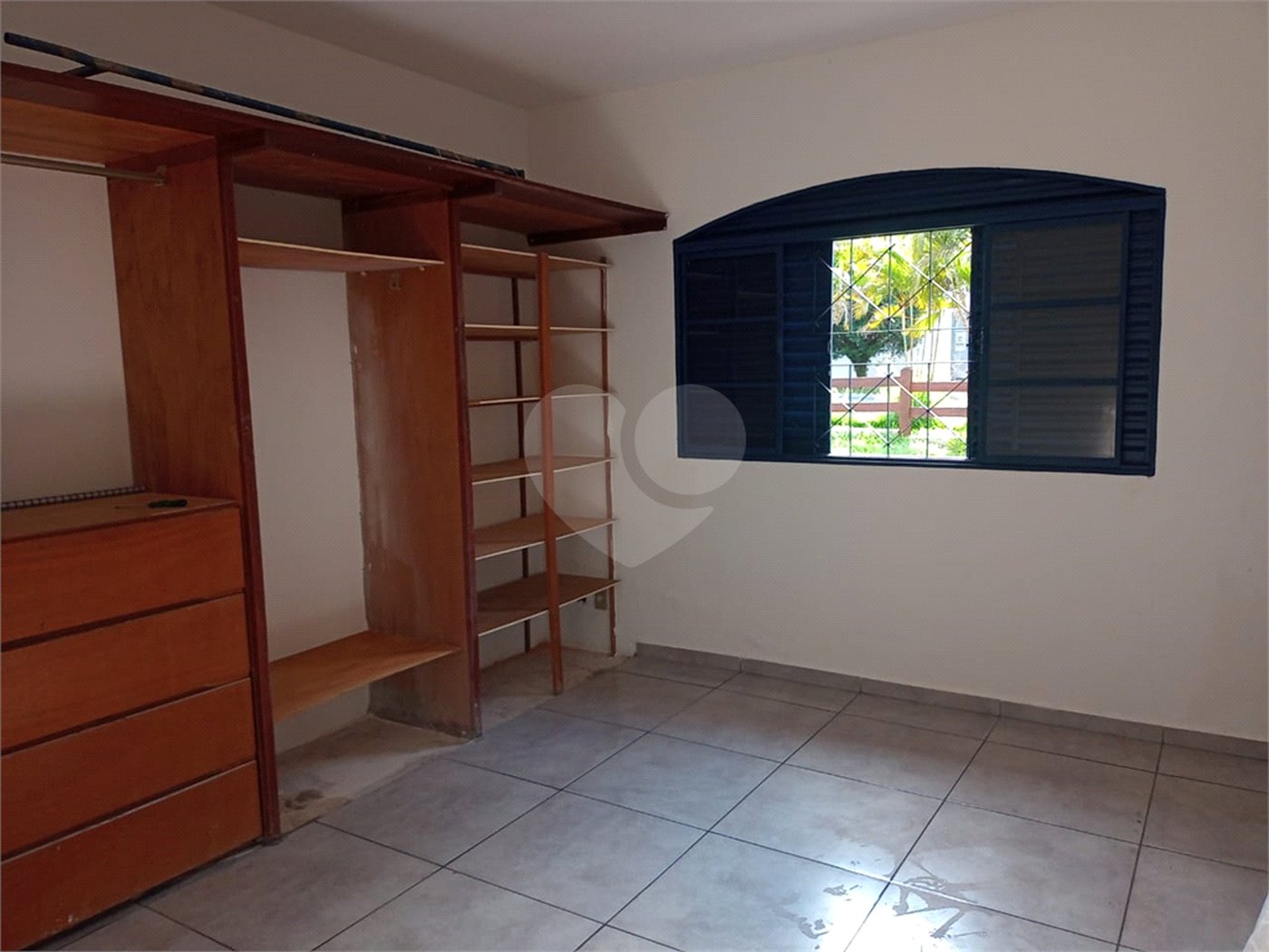 Casa à Venda no Residencial Samambaia – 200 m² de Área Construída
