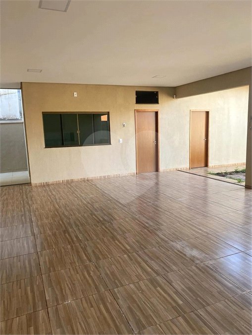 Casa à venda com 4 quartos, sendo 1 suíte,  em Jardim Europa, Dourados, MS