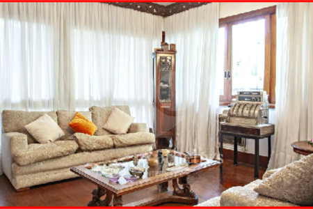 Casa à venda com 3 quartos, sendo 1 suíte, em Pinheiros, São Paulo, SP