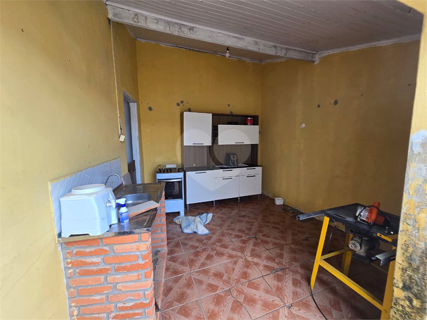 Casa à venda com 3 quartos, sendo 1 suíte, em Vila Maciel, Itapetininga, SP