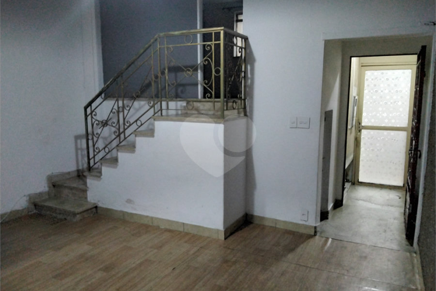 Sobrado à venda com 3 quartos em Bom Retiro, São Paulo, SP