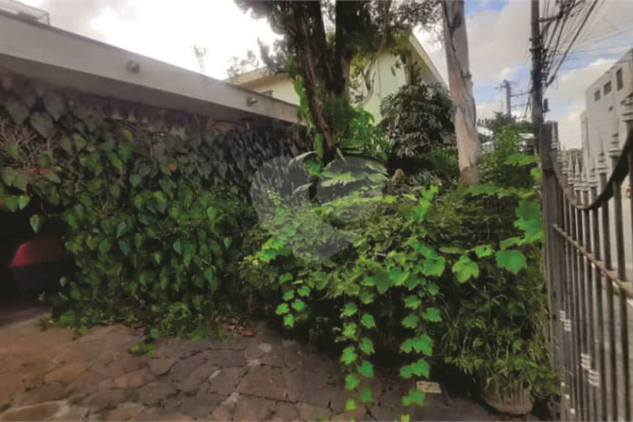 Casa Térrea à venda com 4 quartos, sendo 1 suíte, em Freguesia do Ó, São Paulo, SP