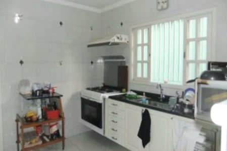 Casa à venda com 3 suítes em Vila Universitária, São Paulo, SP