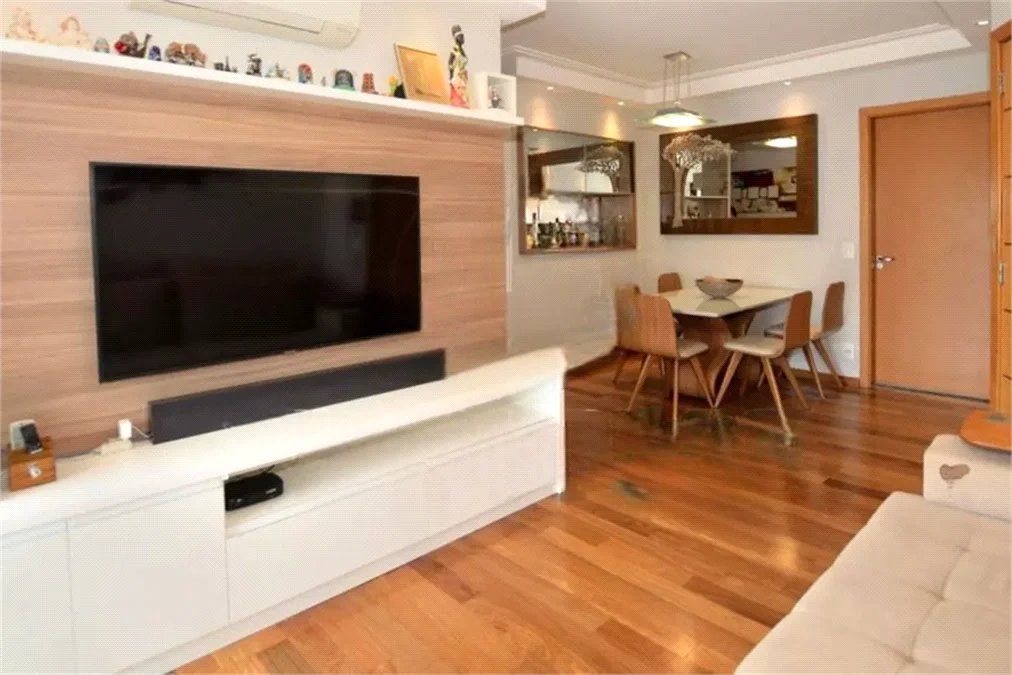 Apartamento à venda com 3 quartos, sendo 1 suíte, em Vila Ipojuca, São Paulo, SP
